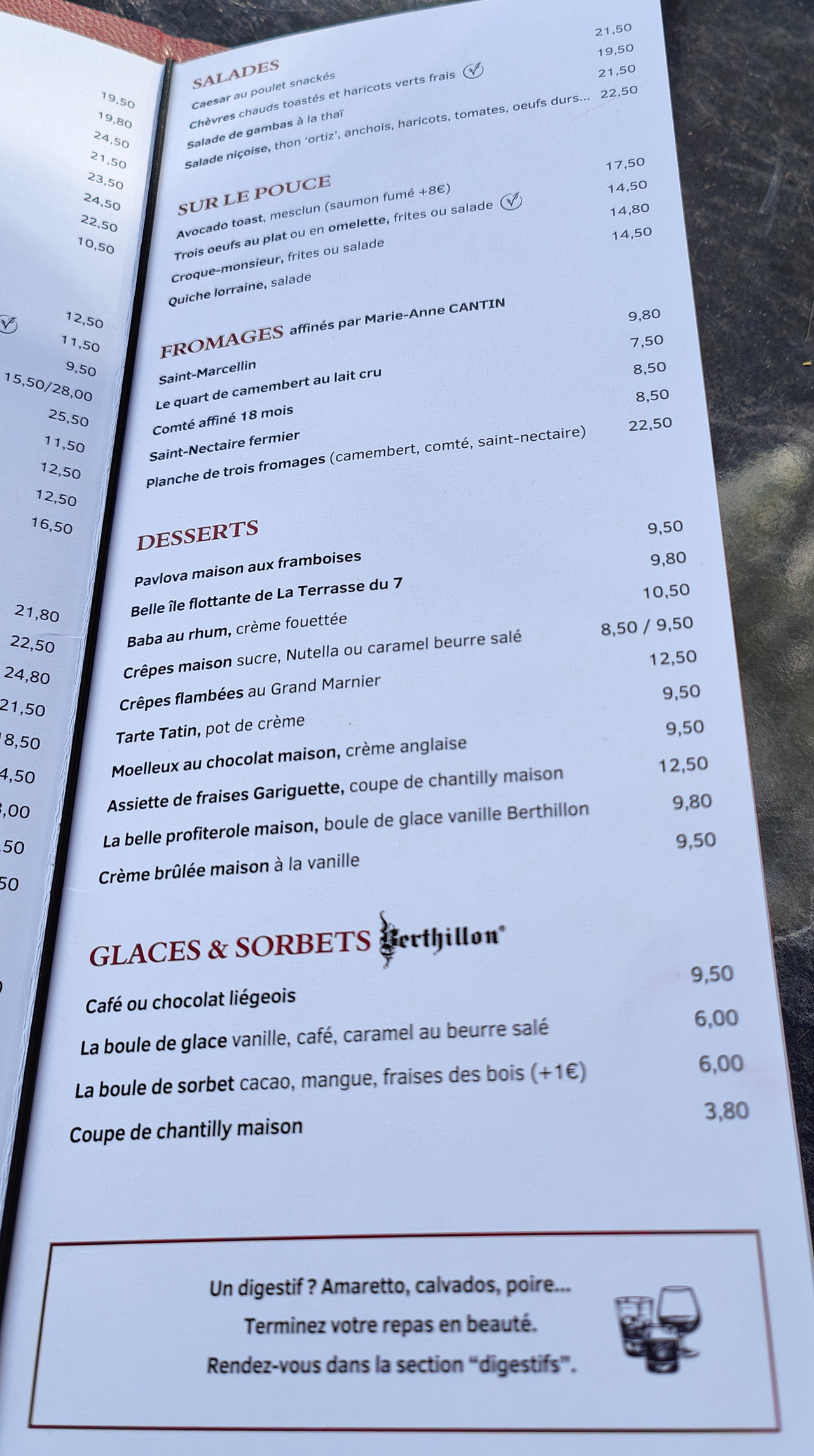 Foto / ejemplo de la comida en París